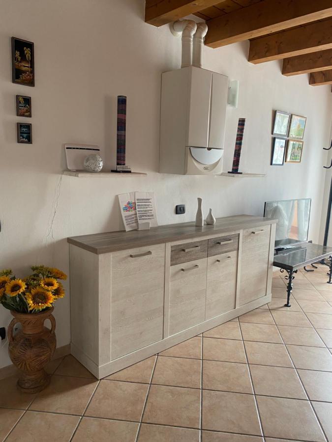 Appartement Ely Hause à Calmasino Extérieur photo