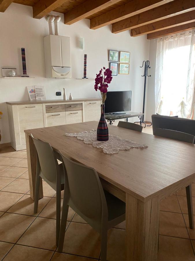 Appartement Ely Hause à Calmasino Extérieur photo